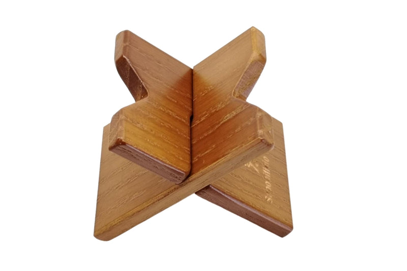 SV 1945 Razor Stand in Ash Wood
